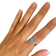 Load image into Gallery viewer, Dachshund Wire Haired Ring - Silver - WeeShopyDog